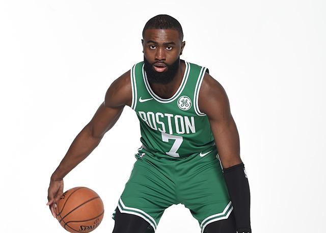 意大利女排3：0美国晋级总决赛四强！得分王埃格努20分！（埃格努轰20分，意大利女排3比0横扫美国，挺进总决赛四强！）