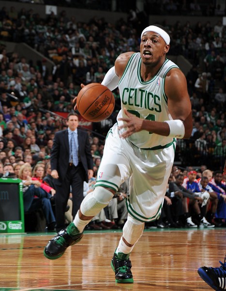 凯恩谈阿森纳：和巴黎是不同的球队，在防守上更强一些（凯恩评阿森纳：与巴黎风格不同，防守更胜一筹）